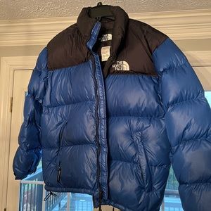 XL North Face 650 fill down stow-able jacket.